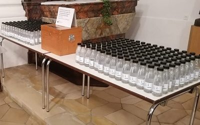 Dreikönigswasser dieses Jahr in Flaschen