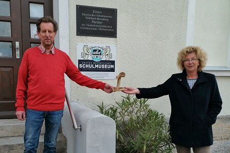 Klapperschlange kommt in die Schule