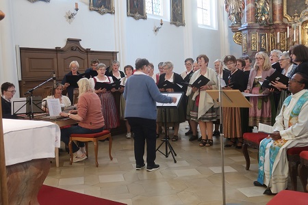Maiandacht in Vilseck mit Landfrauenchor
